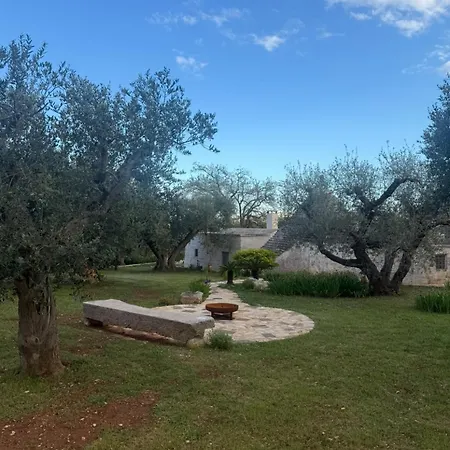 Exclusive Trullo With Pool Vakantiehuis