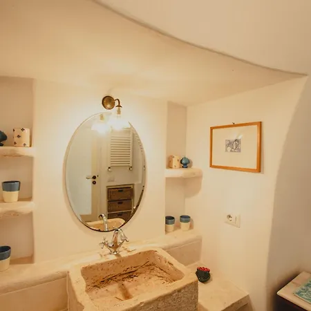 Exclusive Trullo With Pool בית נופש