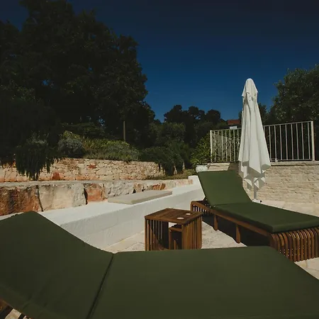 Exclusive Trullo With Pool צ'יסטרנינו
