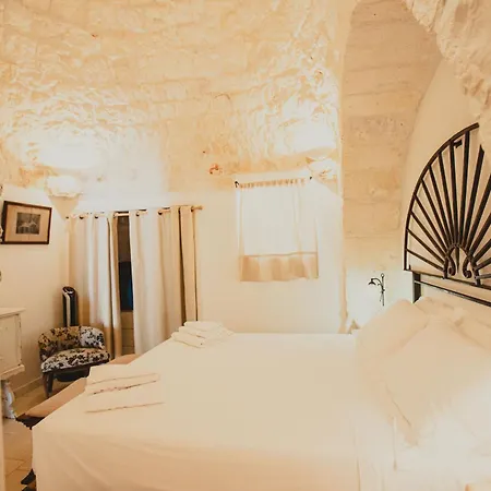 Exclusive Trullo With Pool Vakantiehuis