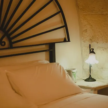 Exclusive Trullo With Pool צ'יסטרנינו