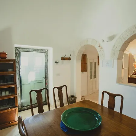 Exclusive Trullo With Pool בית נופש